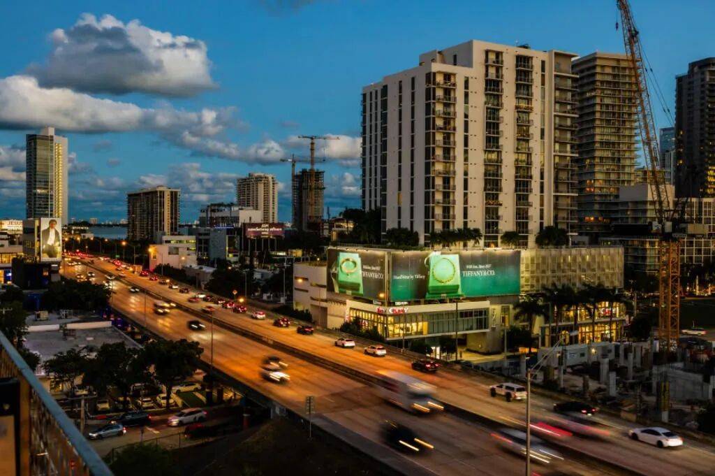 通道+会员简直能一辈子不跟普通人打交道了j9平台美国富豪的VIP世界！各种VIP(图7)